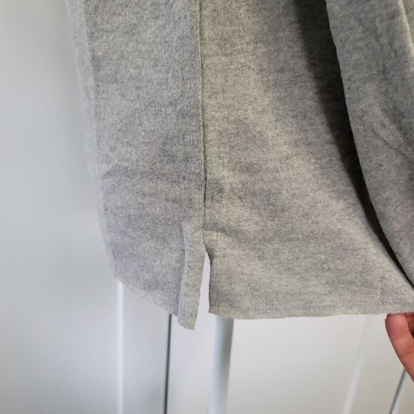 Caslon Nordstrom cozy pocket top - Picture 6 of 10